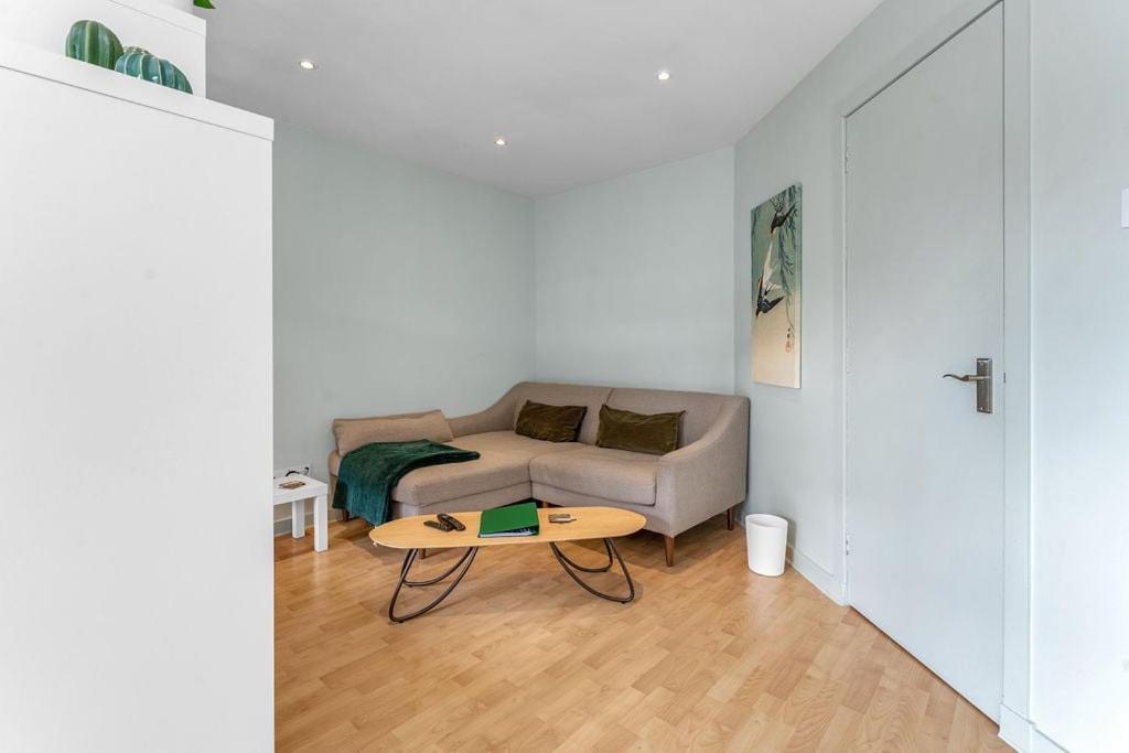 Guestready - Peaceful Retreat In Leith Apartment เอดินบะระ ภายนอก รูปภาพ