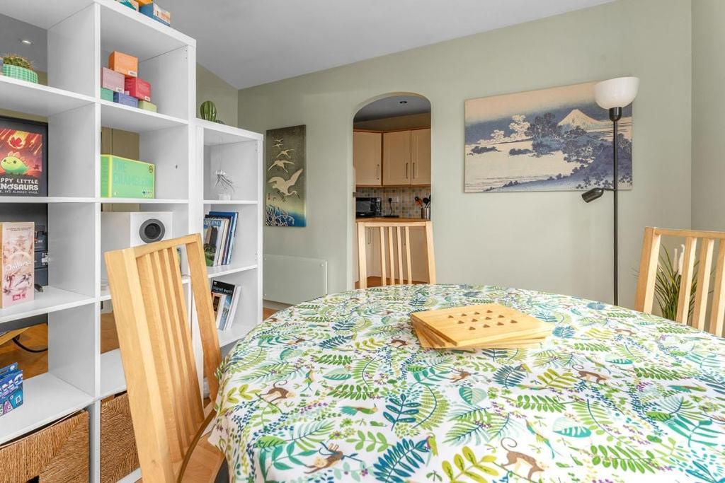 Guestready - Peaceful Retreat In Leith Apartment เอดินบะระ ภายนอก รูปภาพ
